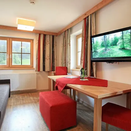 Landhaus Wildschwendt 3* エルマウ