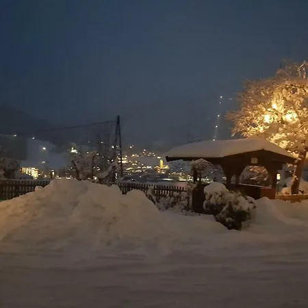 Landhaus Wildschwendt בית הארחה 3*