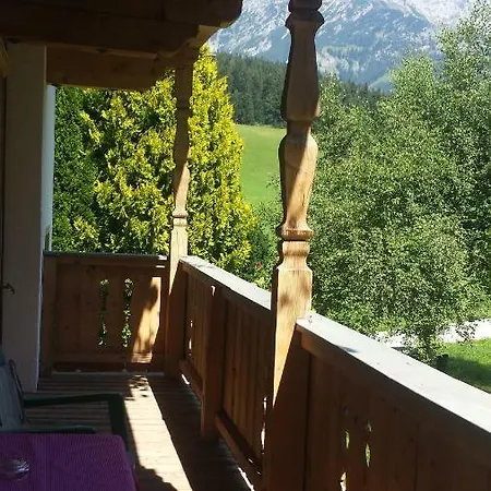 Guest house Landhaus Wildschwendt 3*